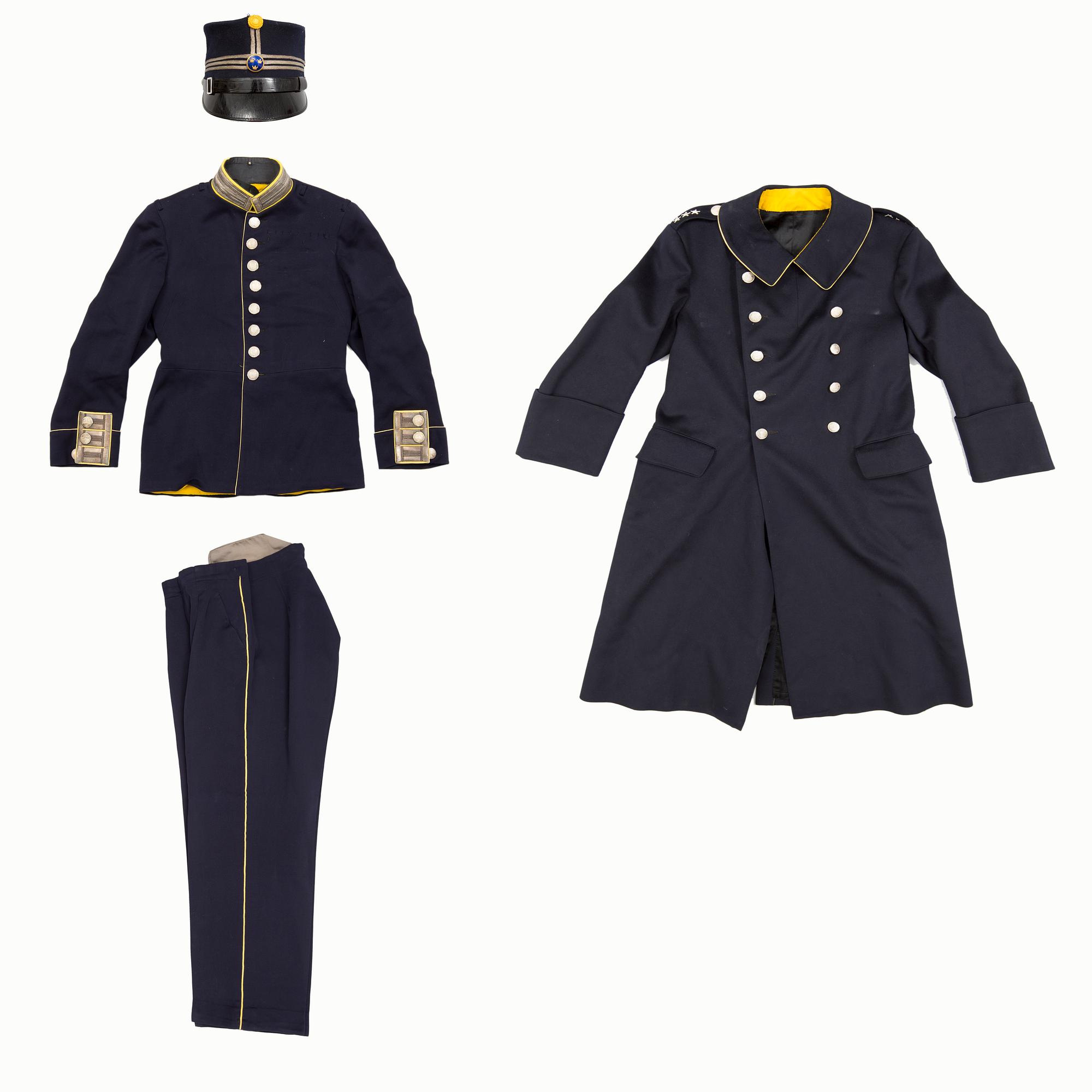 a Swedish early 20th Century four piece Swedish military uniform for captain at Svea Livgarde in Stockholm.