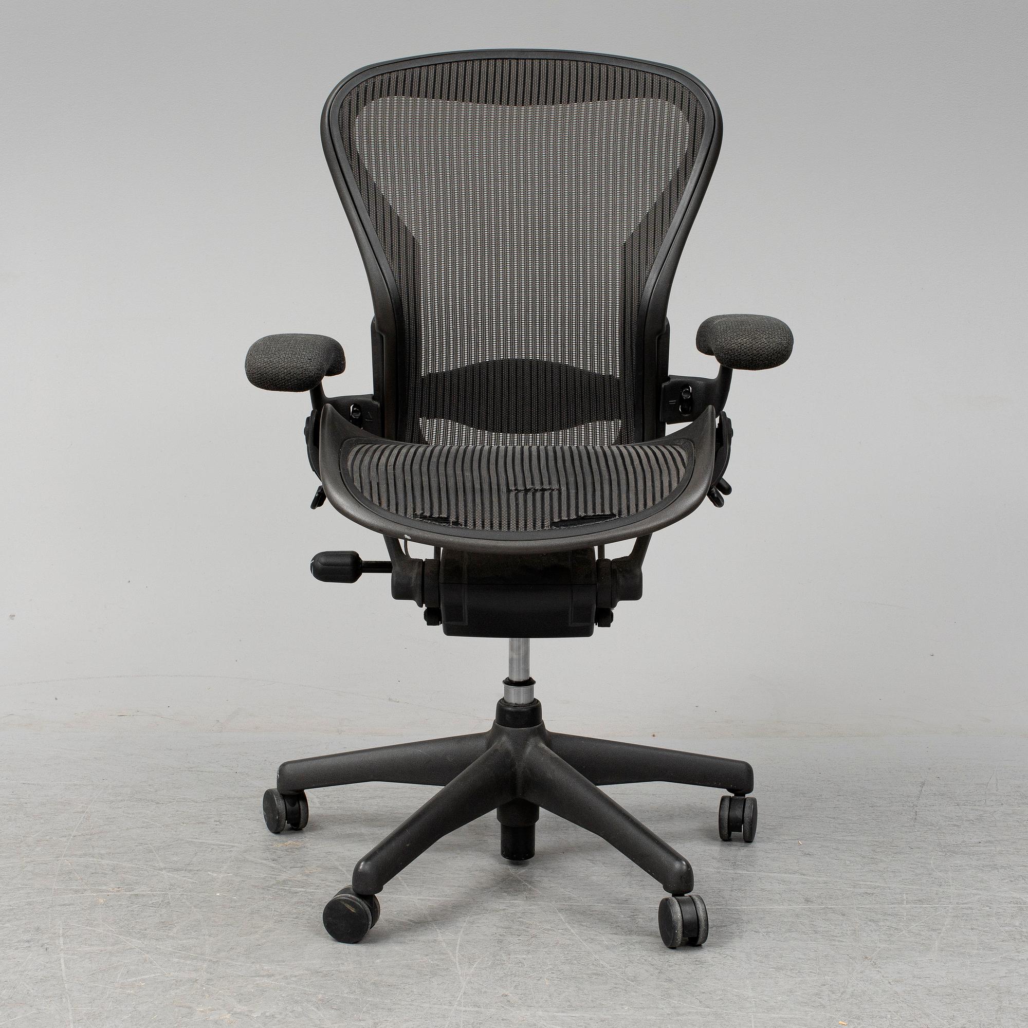 DON CHADWICK / BILL STUMPF, skrivbordsstol, "Aeron", Herman Miller, 1990/2000-tal.