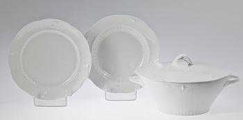 SERVISDELAR, 13 st, porslin, jugend, "Trollslända", Rörstrand, tidigt 1900-tal.