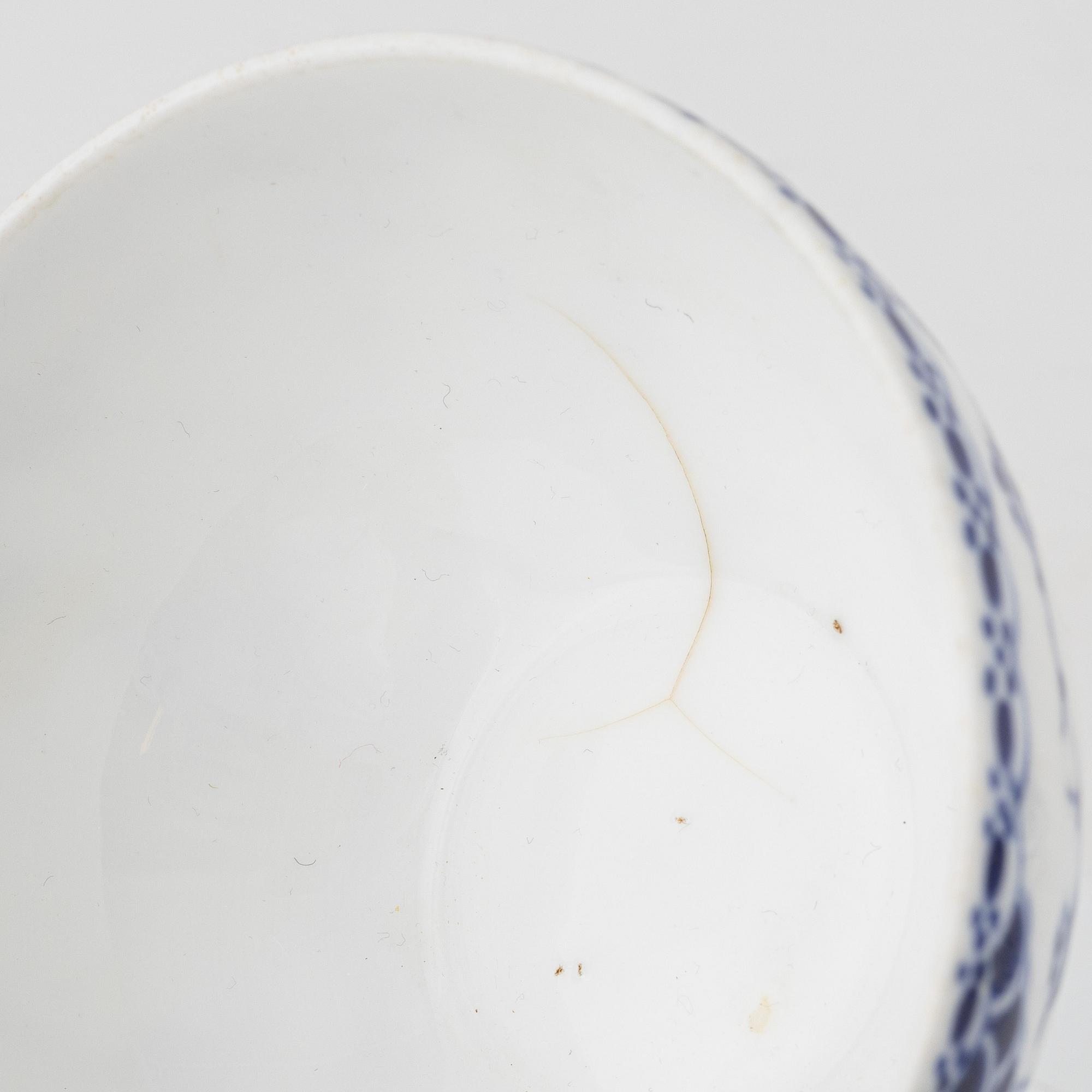 Royal Copenhagen, 76 porcelain service parts, 'Musselmalet Full Lace and Half Lace', Denmark.