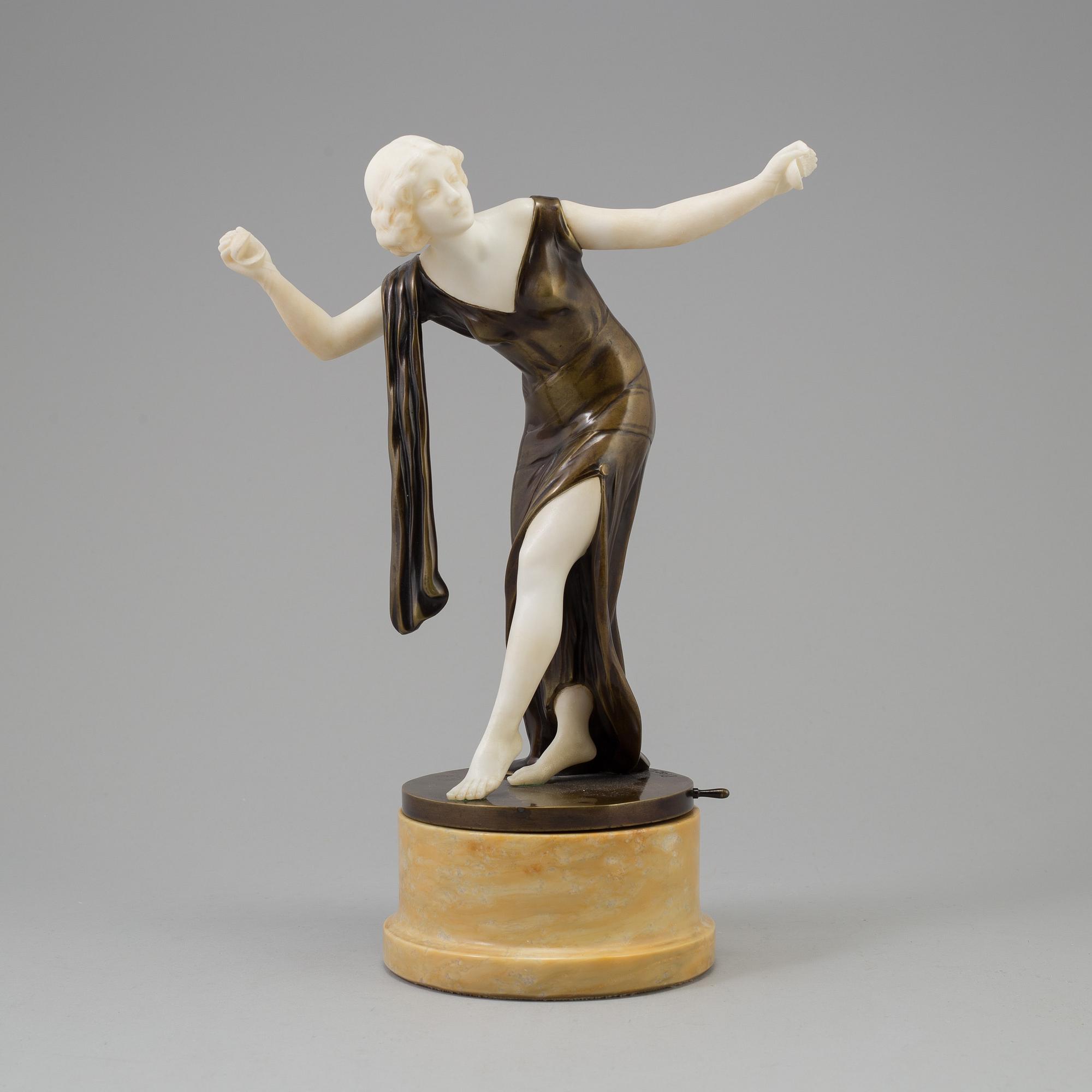 Unknown artist, a 20th century sculpture "Dancer with castanets", patinated bronze on marble bace, signed Blancz.