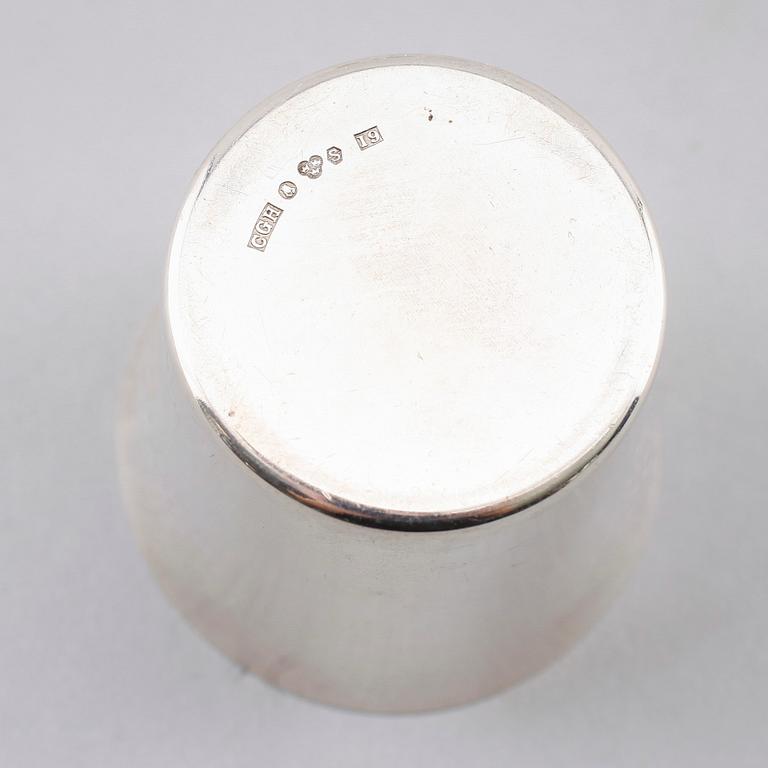 BÄGARE, 12 st, silver, CG Hallberg, Stockholm 1959. Vikt ca 299 gram.