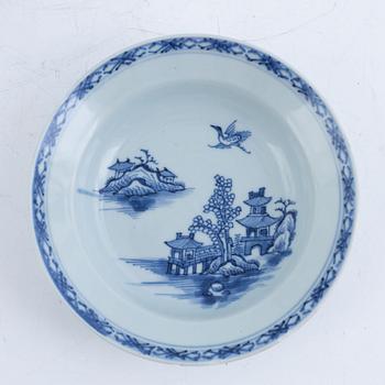 Six blue and white small Chinese export porcelain dishes, Qing dynasty, Qianlong (1736-95).