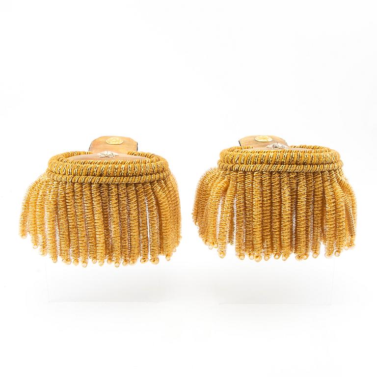 Epaulettes, 3 pairs from the first half of the 20th century.