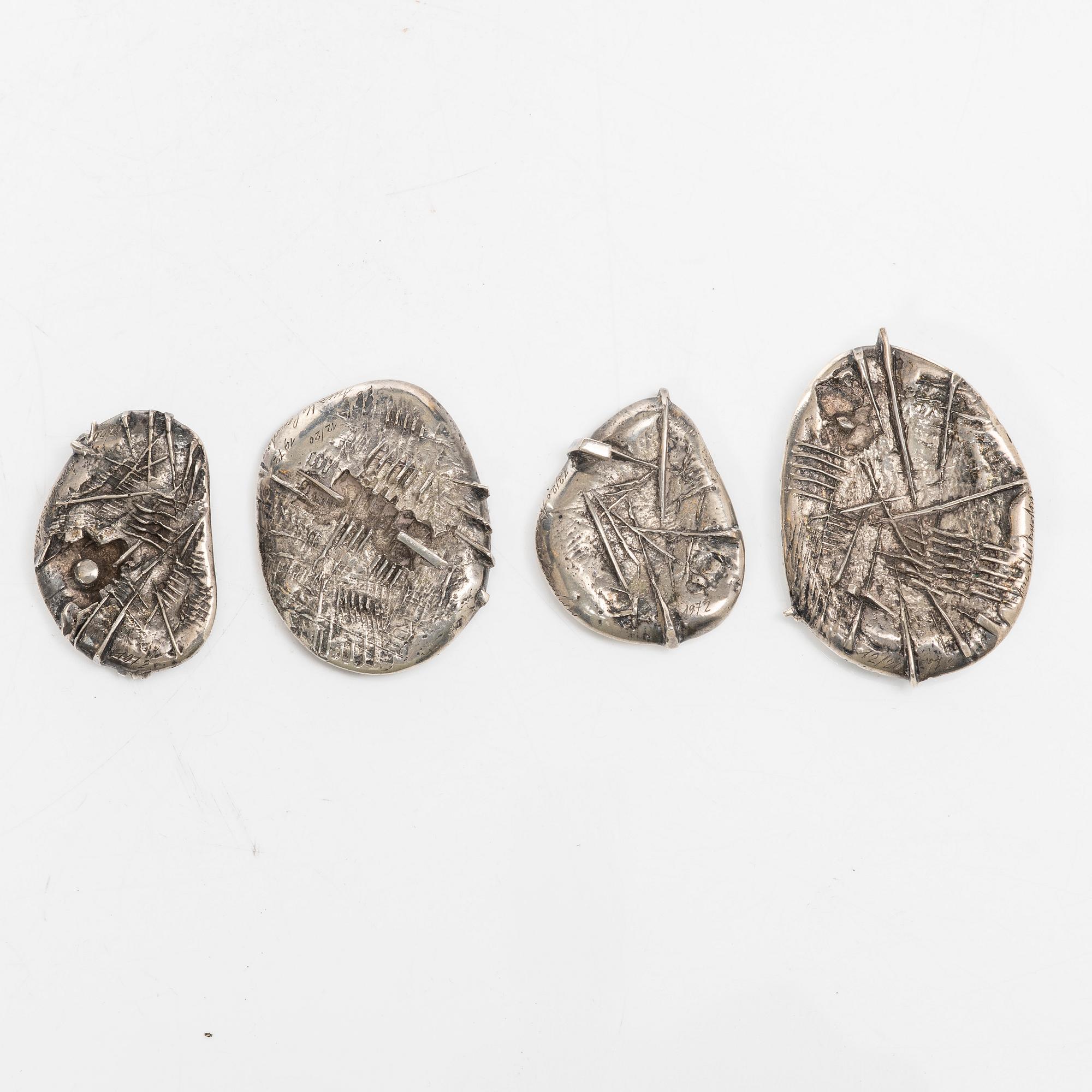 Arnaldo Pomodoro, "Sasso", 4 pcs.