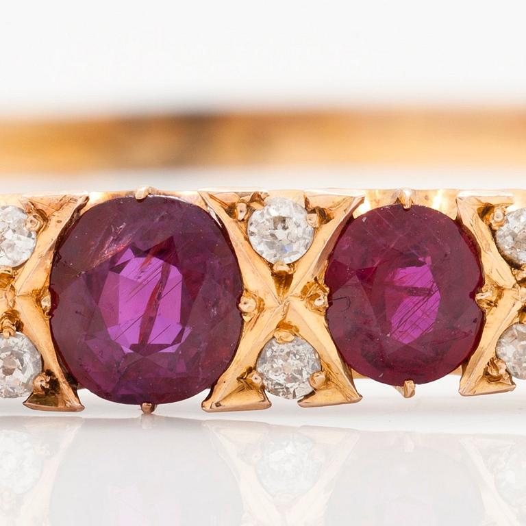 An old cut diamond and ruby bracelet. Total carat weight of diamonds circa 0.30 ct.