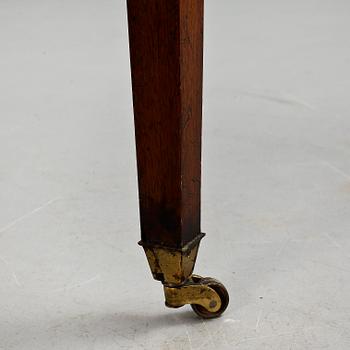 SKRIVBORD, engelsk stil, 1900-tal.