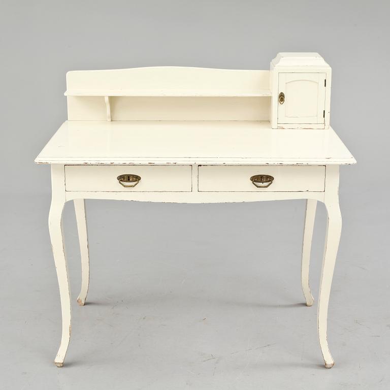 SKRIVBORD, rokokostil, 1900-talets första kvartal.