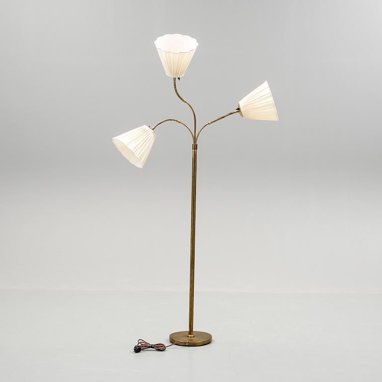 GOLVLAMPA, 1900-talets mitt.
