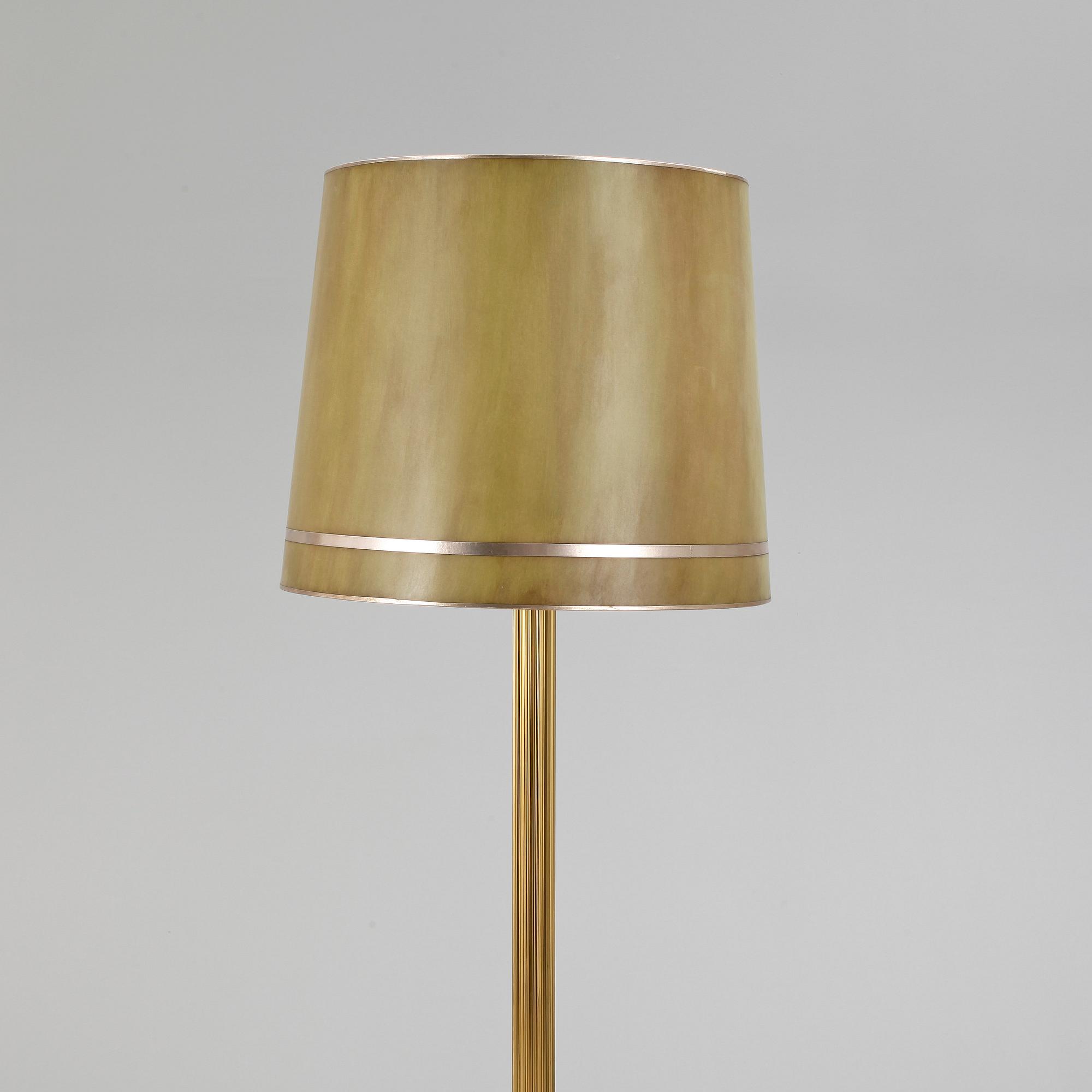 GOLVLAMPA, mässing, 1900-talets andra hälft.