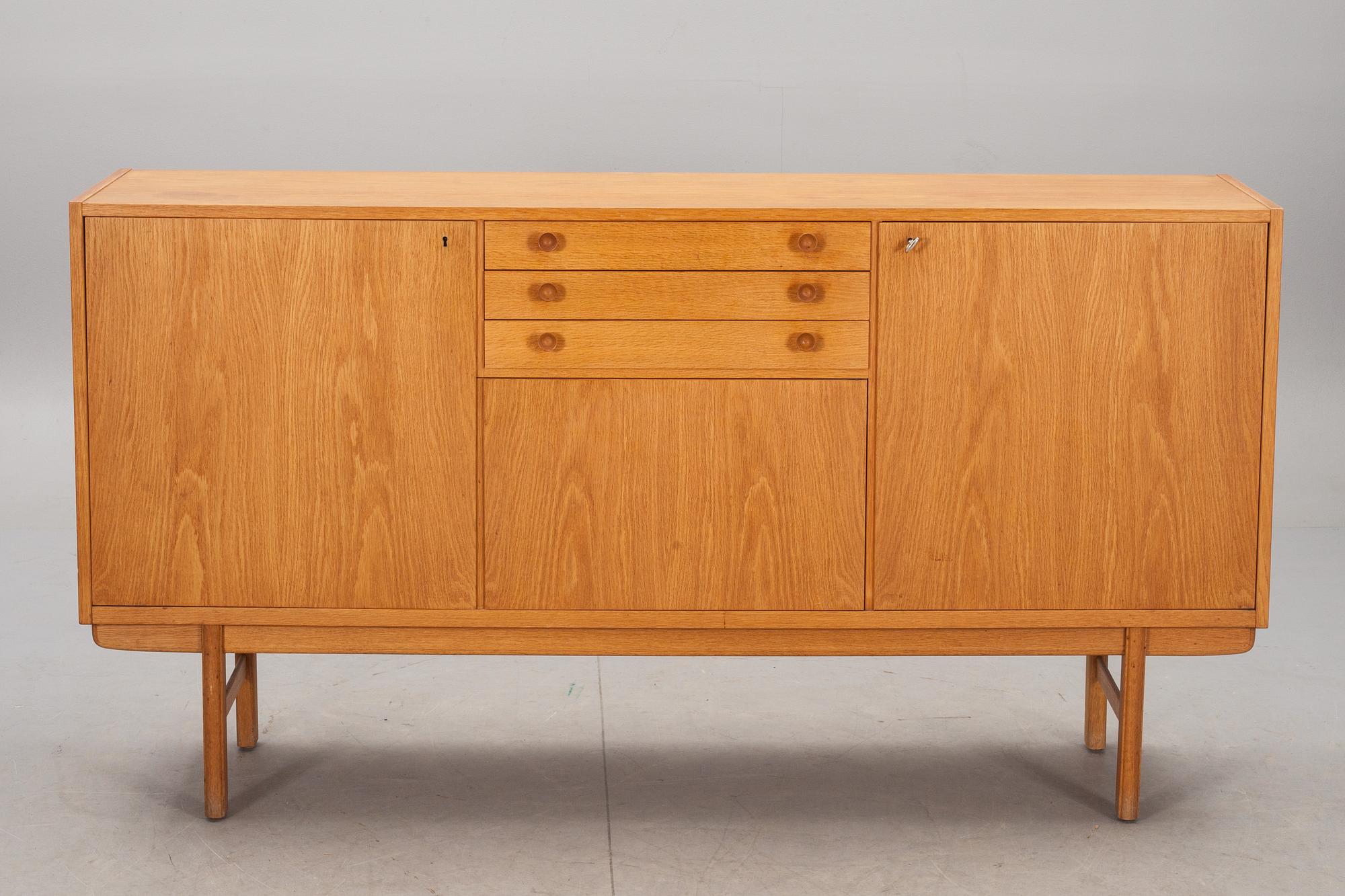 SIDEBOARD, 1900-talets andra hälft.
