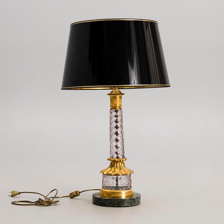 VENÄLÄINEN PÖYTÄVALAISIN, Empire, 1800-luvun ensimmäinen puoli.