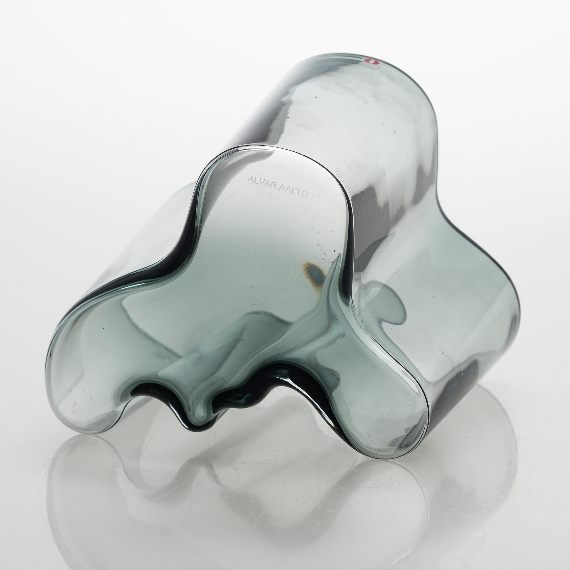 Alvar Aalto, maljakko, 3030, leimasigneerattu, Iittala, 1980-90-luku.