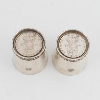 Supkoppar, ett par, bägare samt snapsglas, silver. Bl a Cesons, Göteborg 1972.