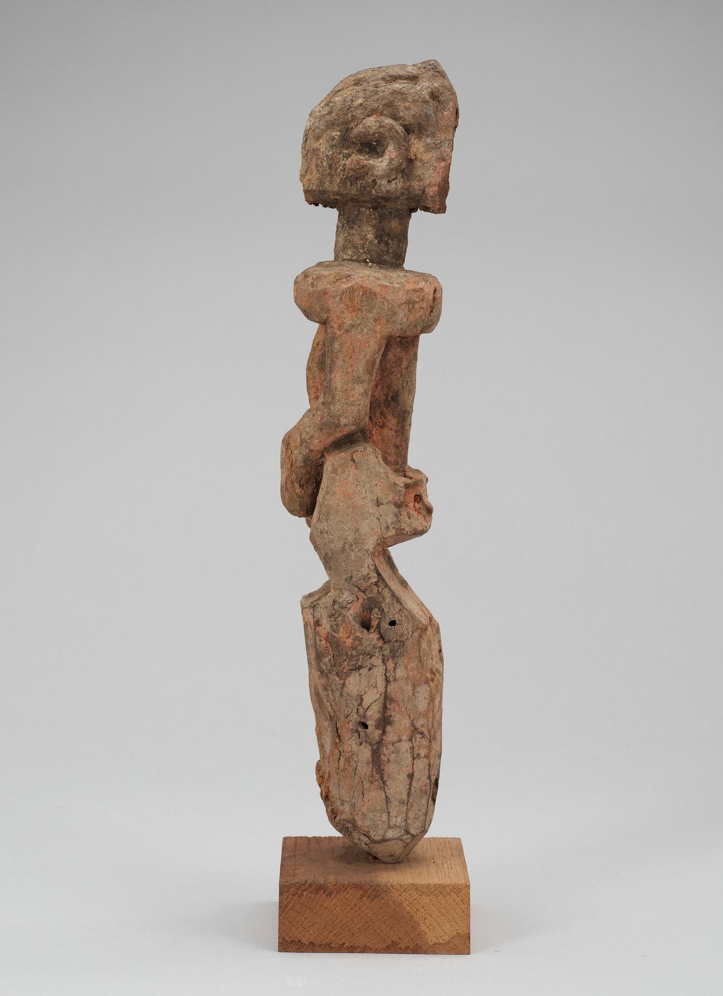 FETISH. Wood. Tellem/Dogon tribe. Mali mid - second half of the 19th century. Height 34 cm.