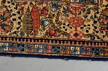 Matto, semi-antique Kashan, probably, ca 192 x 134 cm.