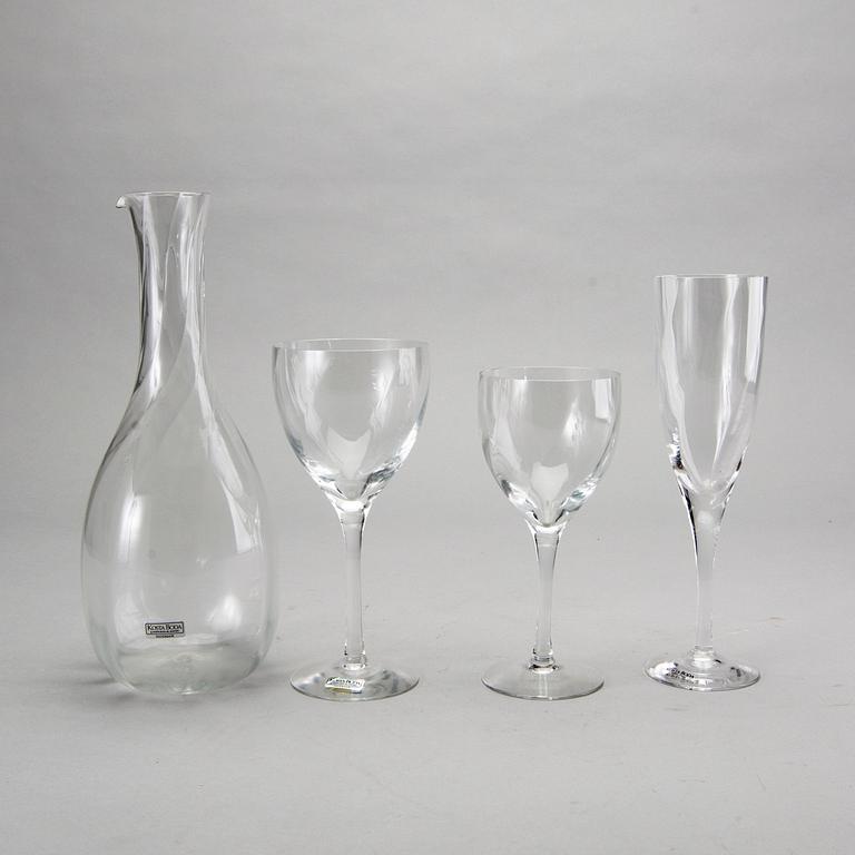 A 28 pcs 'Chateau' glasservice by Bertil Vallien Kosta Boda.