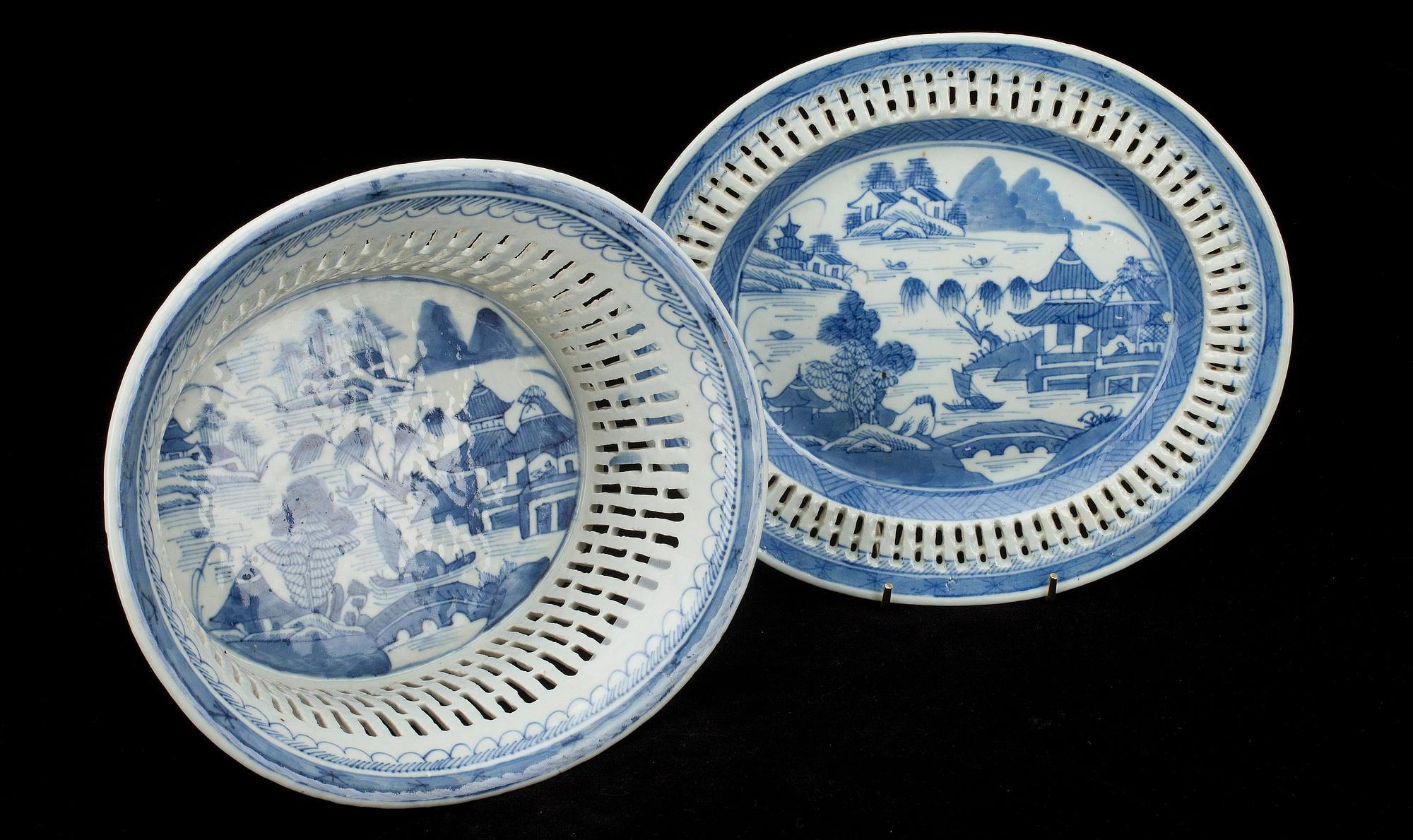 SERVERINGSSKÅL samt FAT, porslin, Kina 1900-talets början.