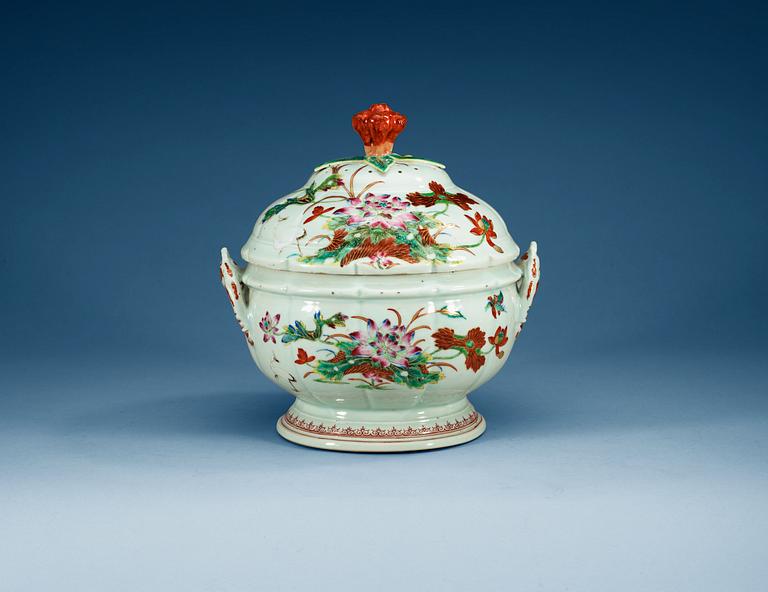 A famille rose tureen with cover, Qing dynasty, Qianlong (1736-95).