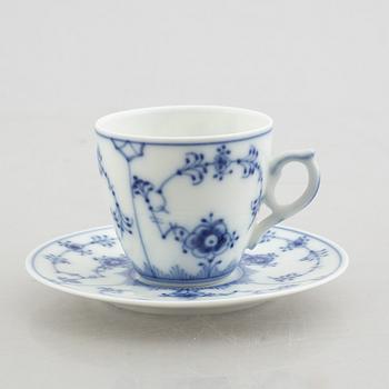 A "Musselmalet" cup with saucer (for a children's service), Royal Copenhagen, model 2308.