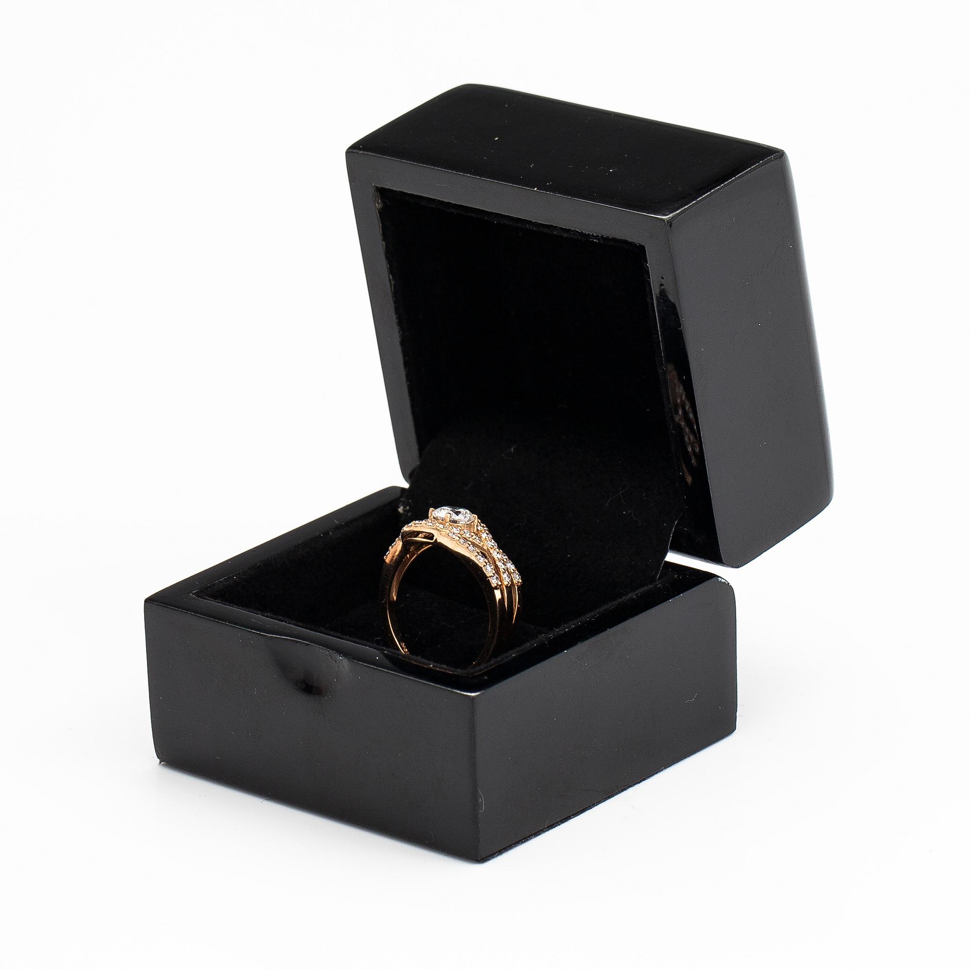 SORMUS, 14K kultaa, briljanttihiottuja timantteja n. 1.31 ct yht.