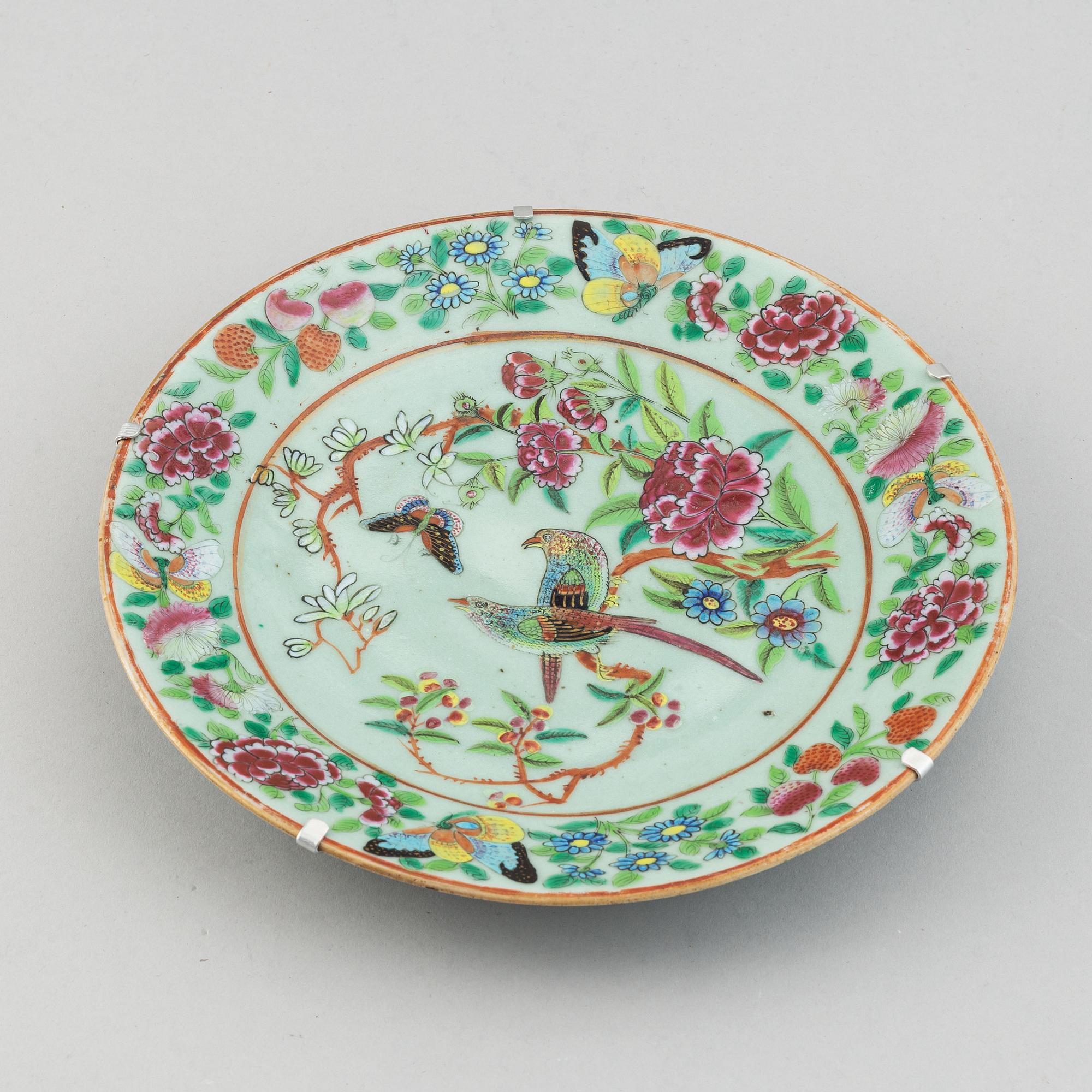 A famille rose footed bowl and a canton dish, Qing dynasty, late 19th century.