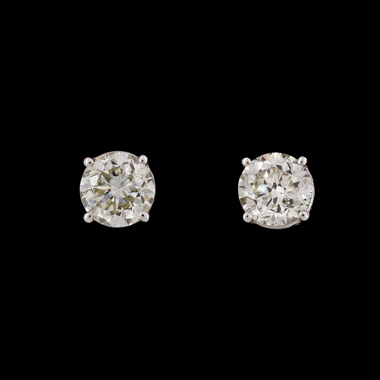 EARSTUDS, brilliant cut diamonds, each 1.10 cts.