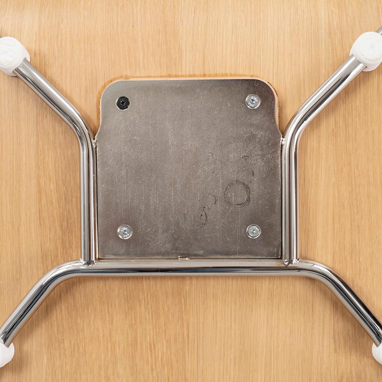 Chris Martin, stol, "Serif Chair", Massproductions, samtida.
