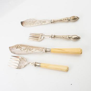 Serving utensils, 2 pairs of silver-plated around 1900.