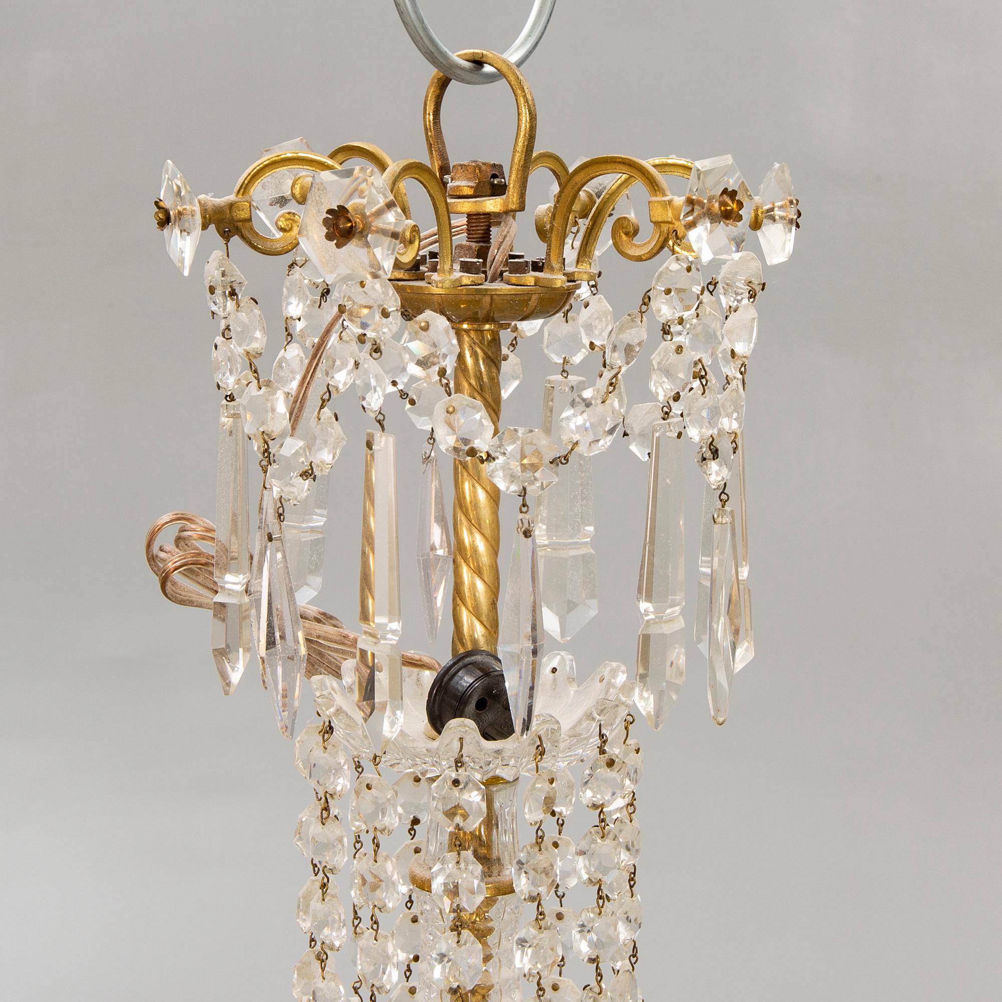 A chandelier around 1900.