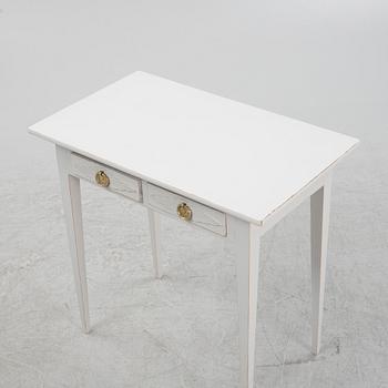 Bord, gustaviansk stil, 1900-tal med delvis äldre delar.