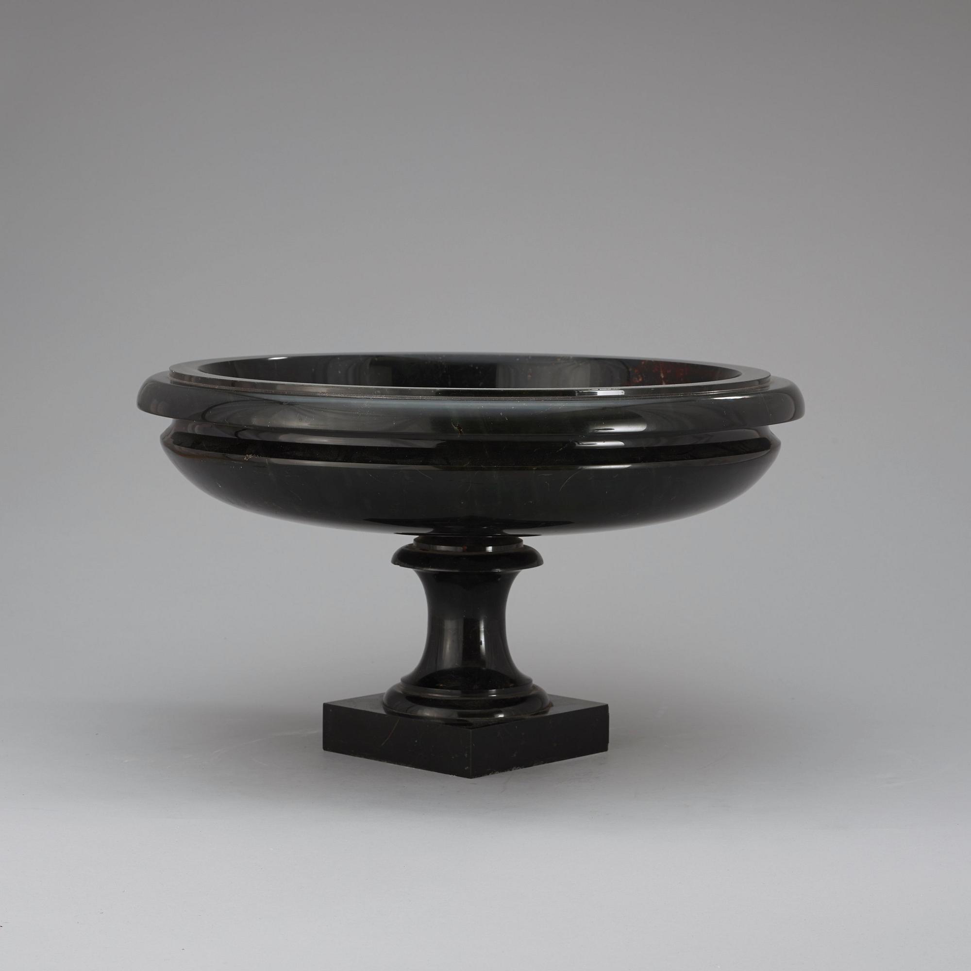 A 19th century marble tazza, probably Italy.