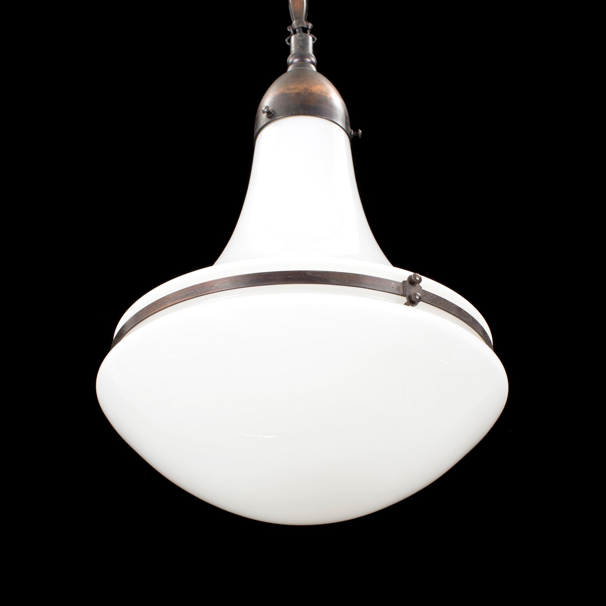 A ceiling lamp, "Luzette" designed by Peter Behrens for AEG (Allgemeine Electricitäts-Gesellschaft).