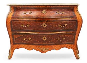 1463. A Swedish Rococo 18th century commode.