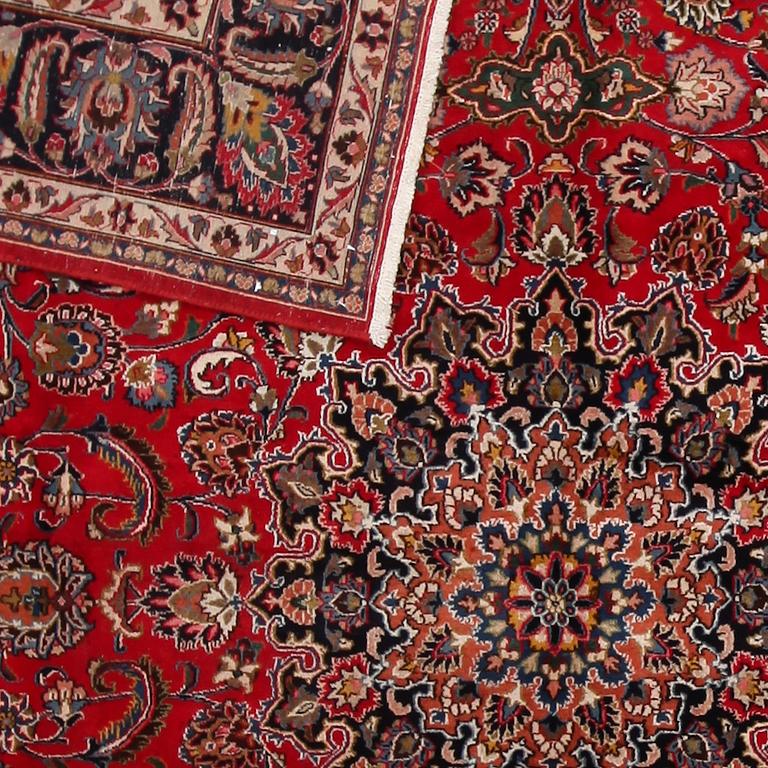 MATTA, Meshed, old, ca 375 x 295 cm.