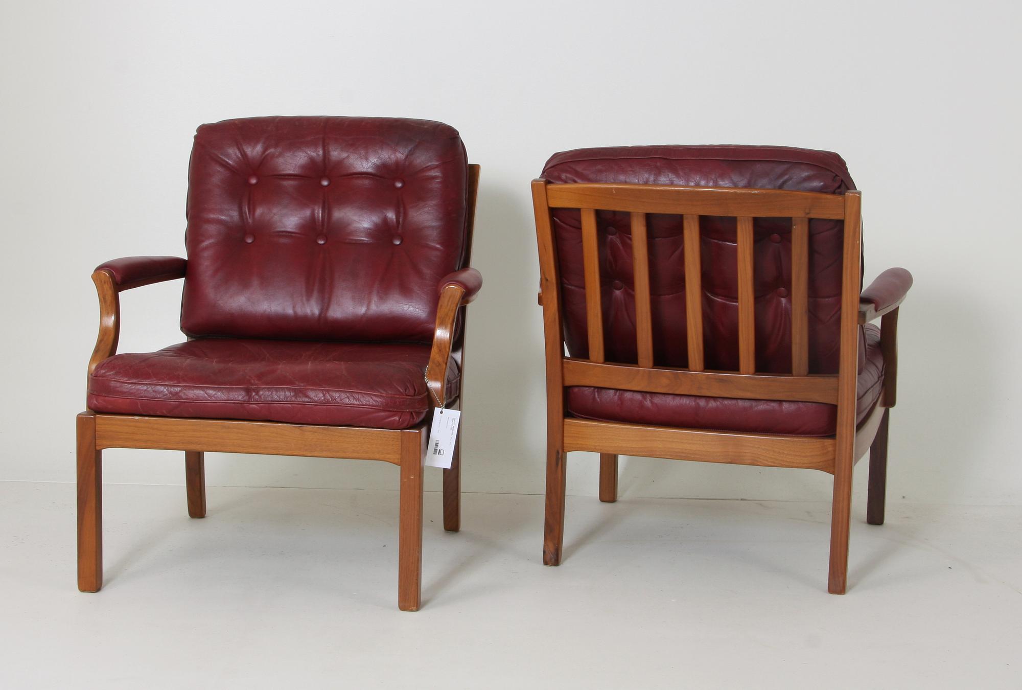 FÅTÖLJER, ett par. 1960/70-tal.