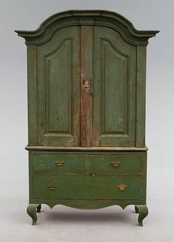 SKÅP, delvis rokoko, 1700-tal.