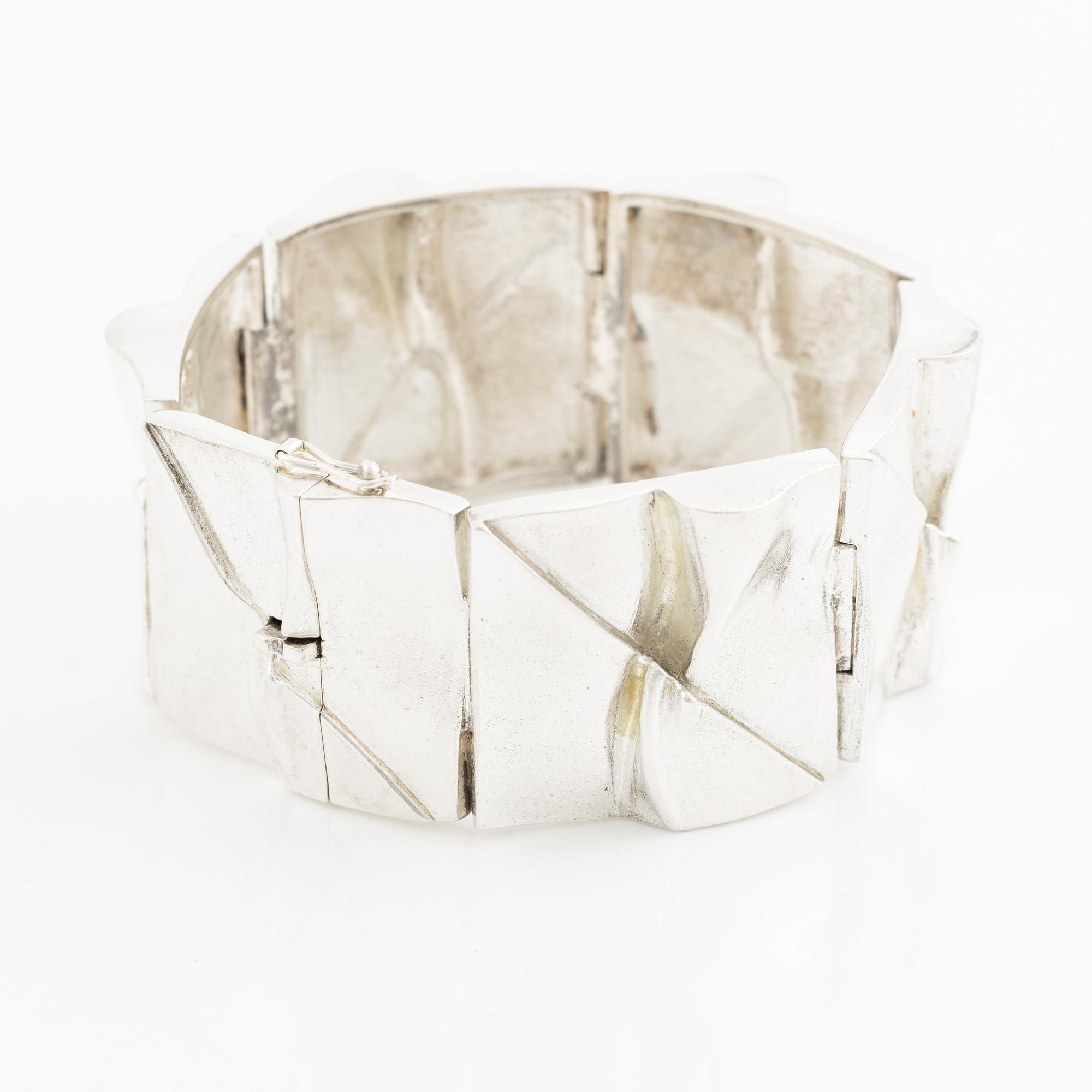 Björn Weckström, bracelet, "Moon Bridge", silver. Lapponia, Helsinki 1970.