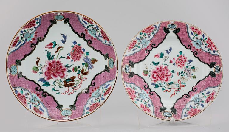 TALLRIKAR samt SKÅLFAT, 5+1, porslin, Qianlong, Kina 1700-tal.