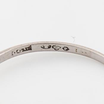 RING, med briljantslipade diamanter 0.50 ct, CG Hallberg, Stockholm.