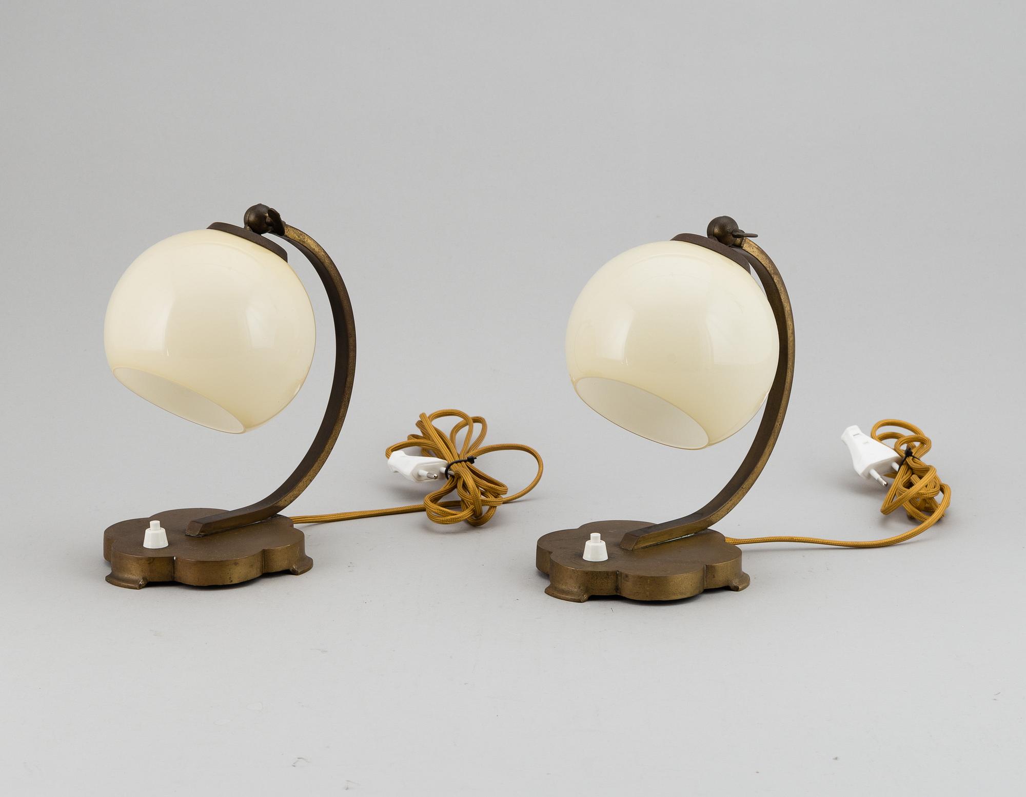 A pair off 1920-/30's table lamps,