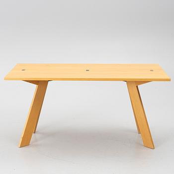 Börge Lindau & Bo Lindekrantz, A 'Simsalabim' table, Blå Station, ca 2000.