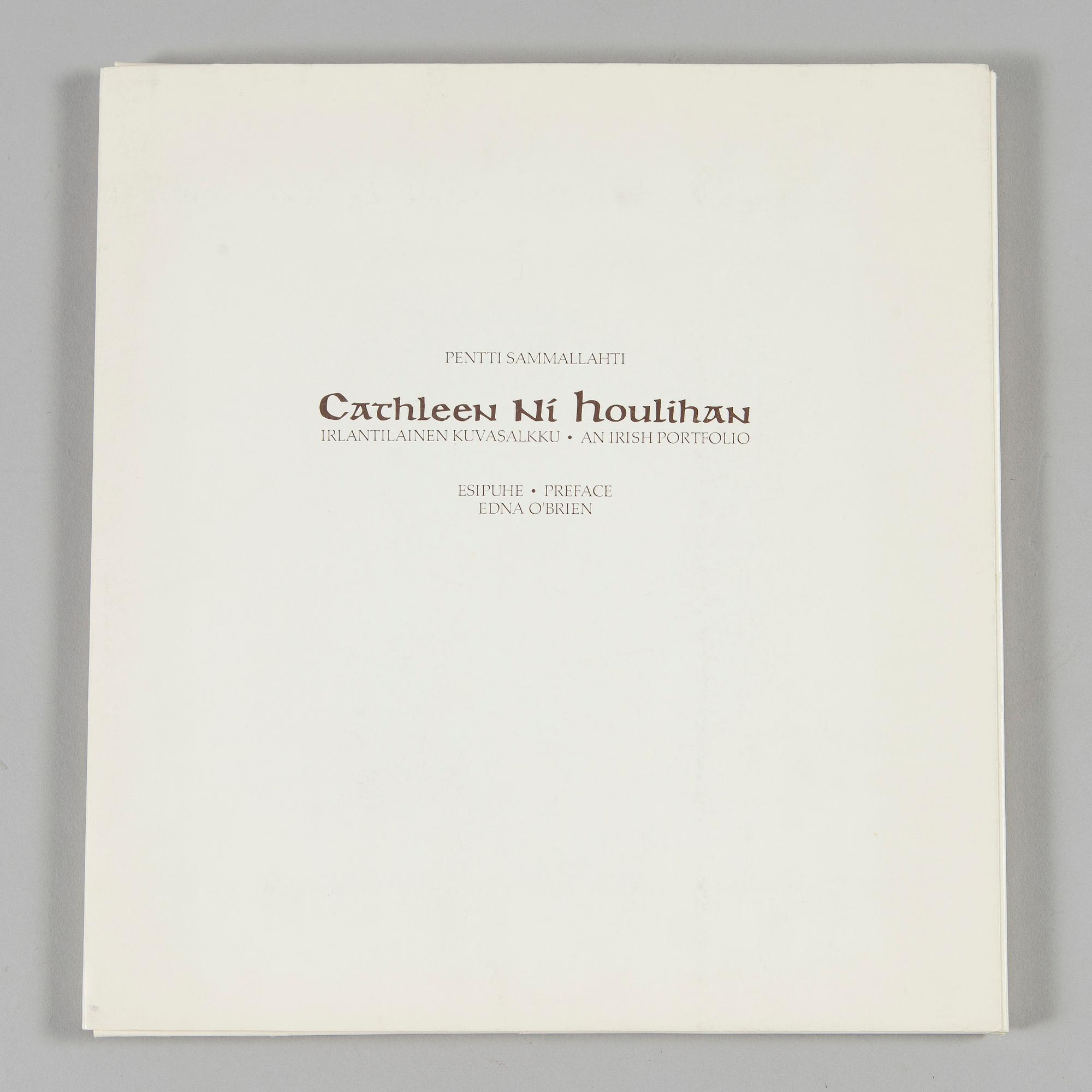 Pentti Sammallahti, "Irlantilainen Kuvasalkku - An Irish Portfolio".