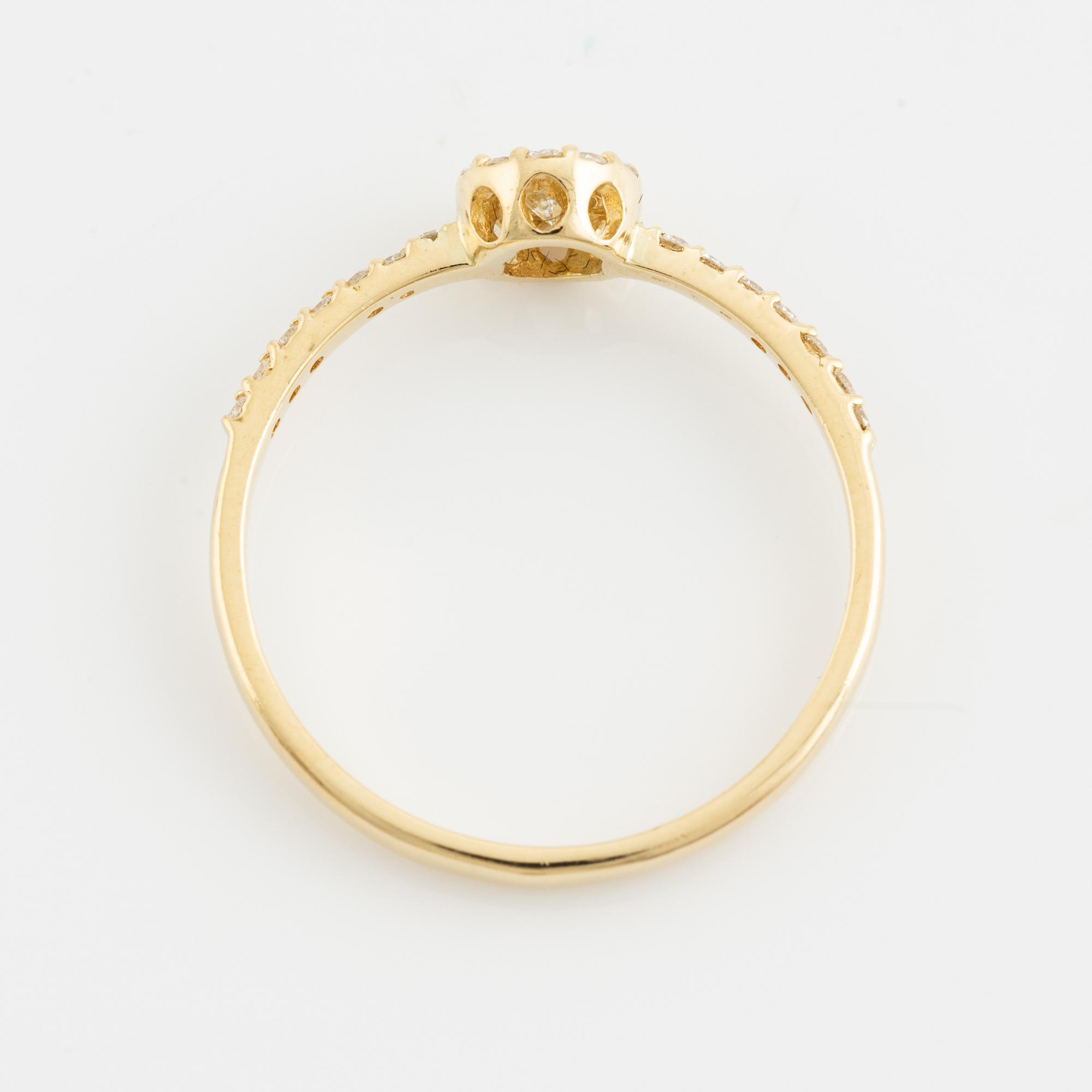 Brilliant cut diamond ring.