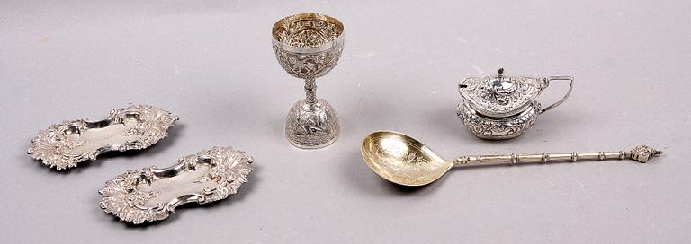 PARTI SILVER, 8 delar, bl a Carl Johan Oscar Ljungman, Strängnäs, CG Hallberg, Stockholm, William Aitken, Chester, England, 1800/1900-tal.