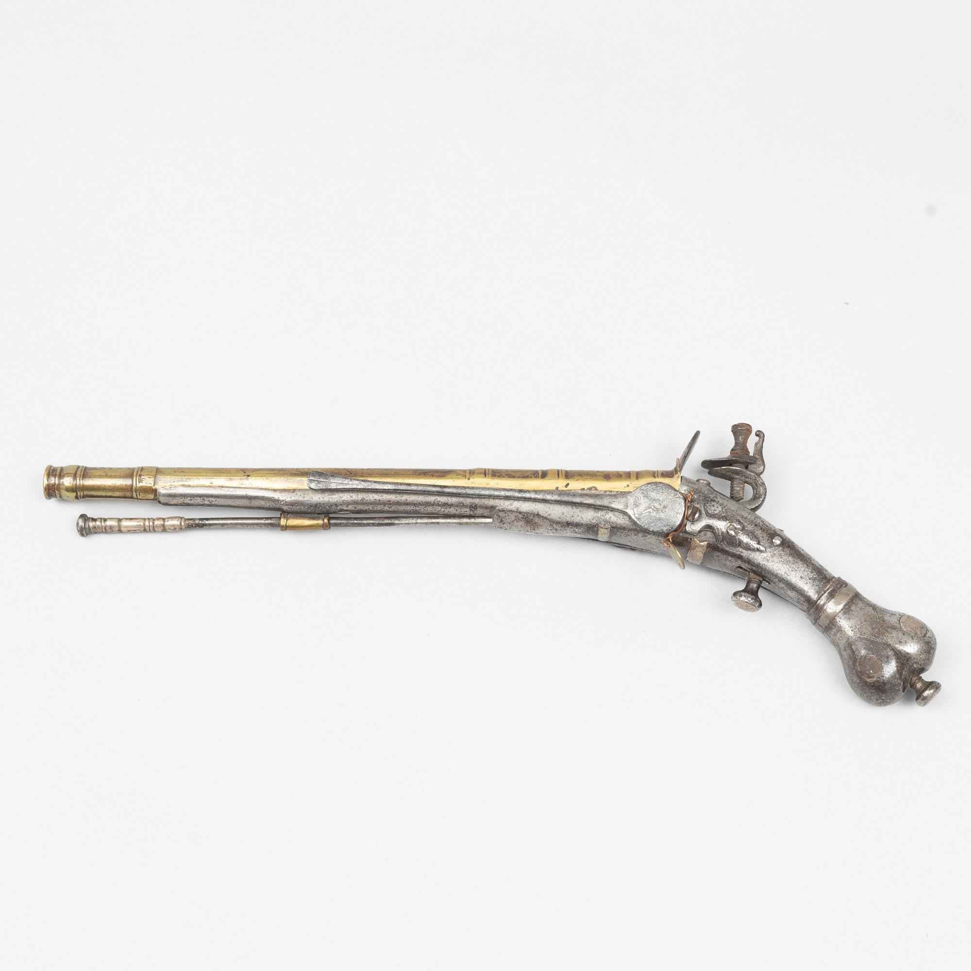 Flintlåspistol, 1600-talets slut, Skottland.
