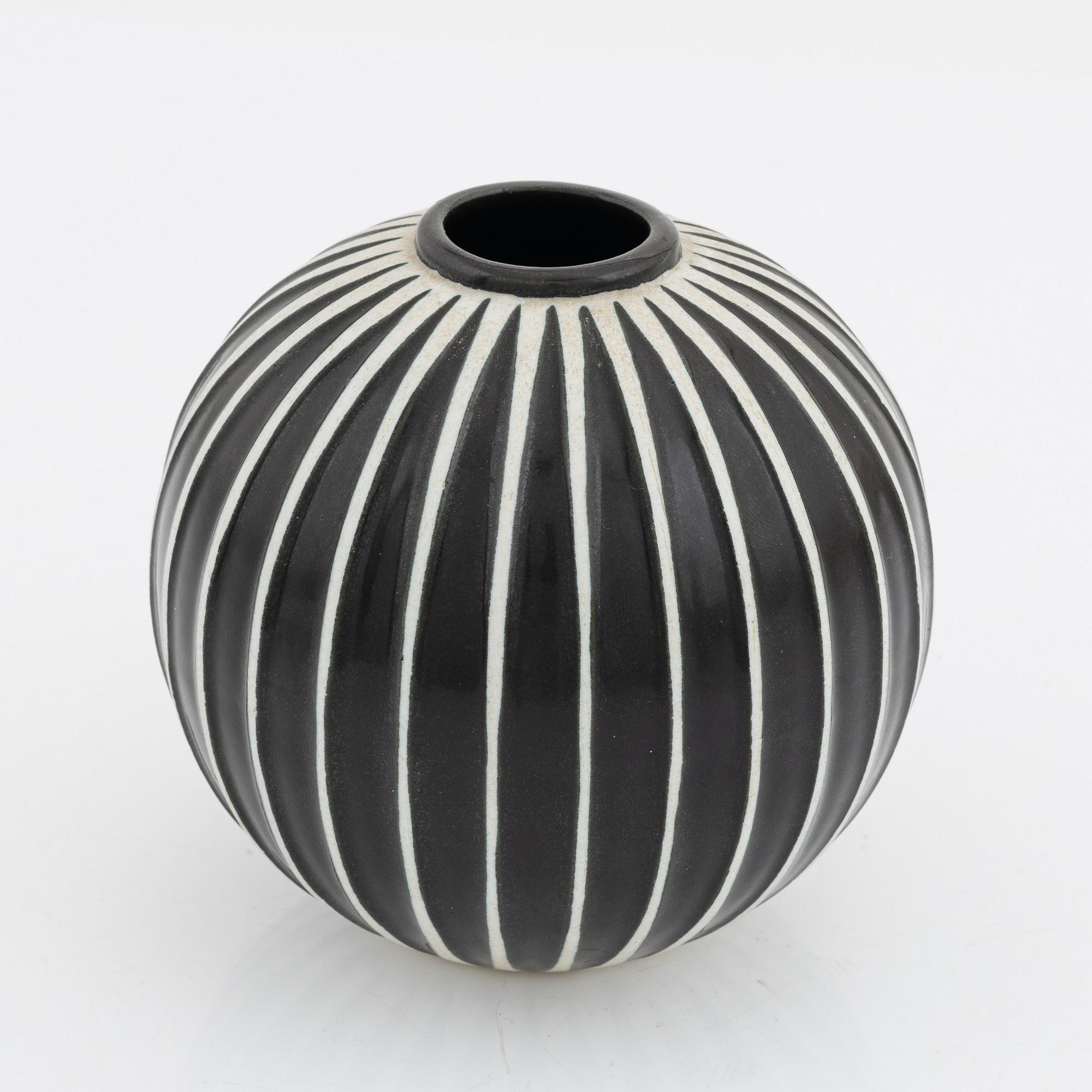 Stig Lindberg, vas, "Domino". Gustavsberg 1954-69.
