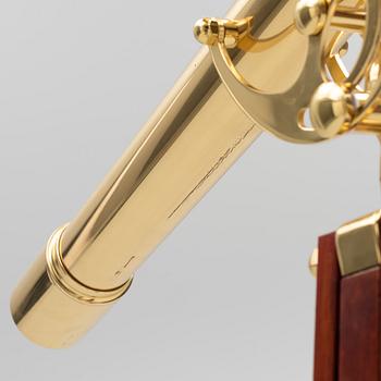 A Harbormaster telescope, 21st century.