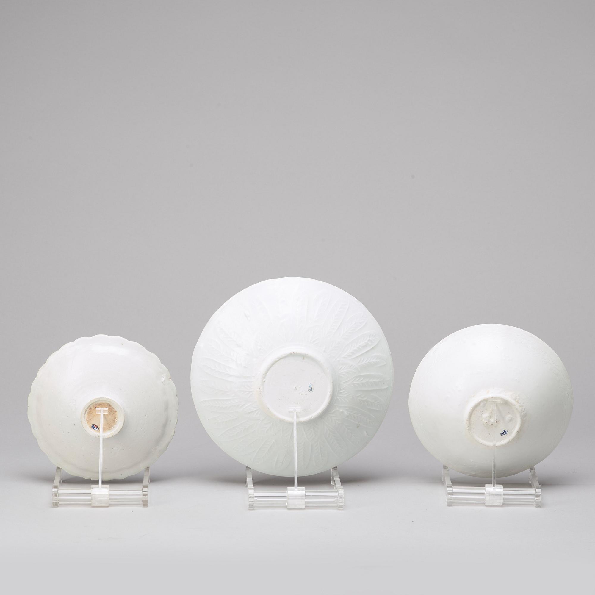 SKÅLAR, tre stycken, porslin. Sydostasien, troligen 1200/1400-tal.