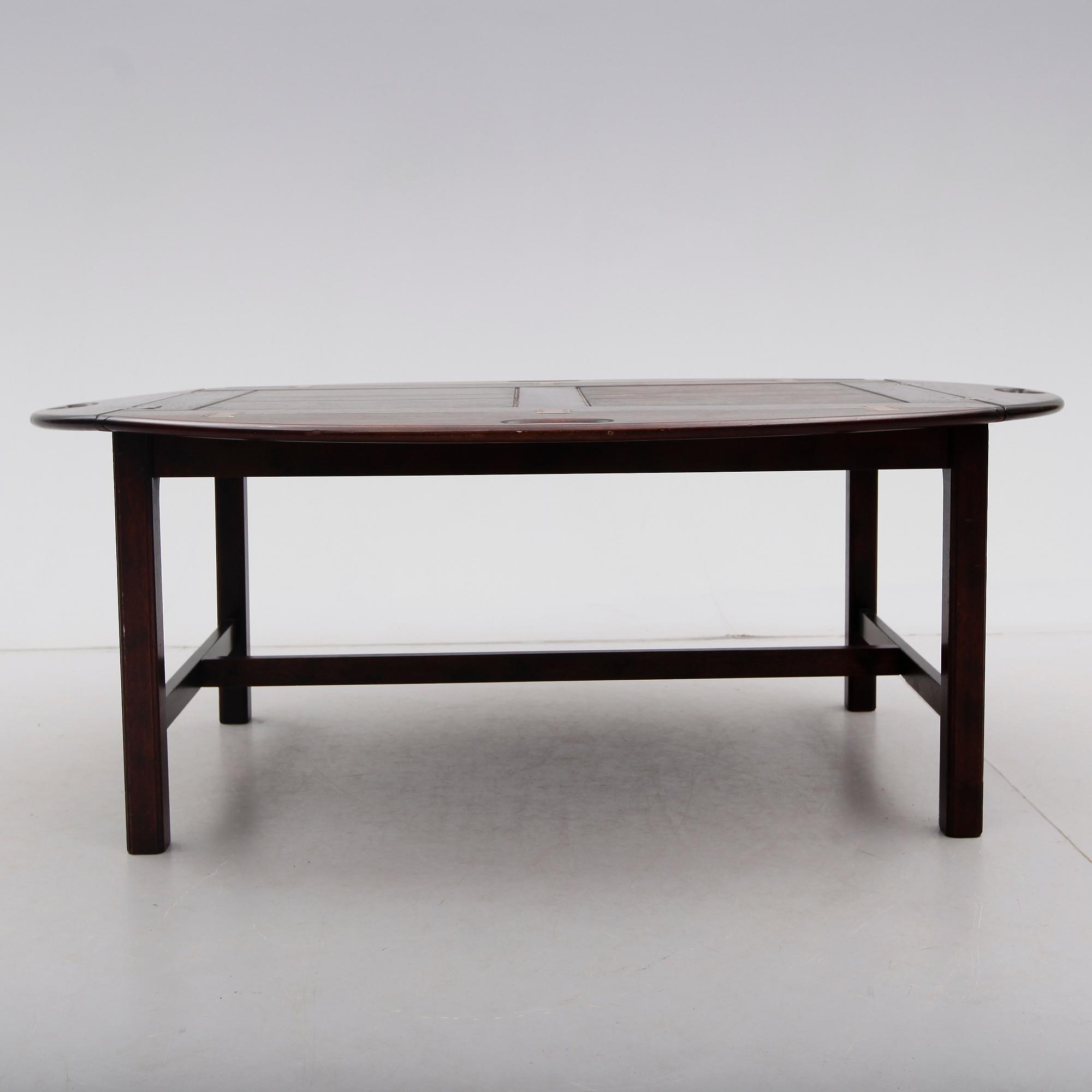 SOFFBORD, England, 1900-talets andra hälft.